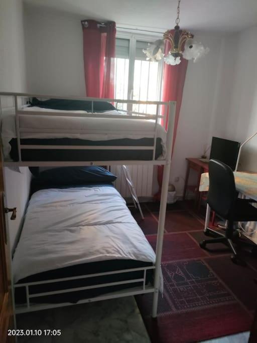 Apartment Privada, Luminosa Y Bien Comunicada